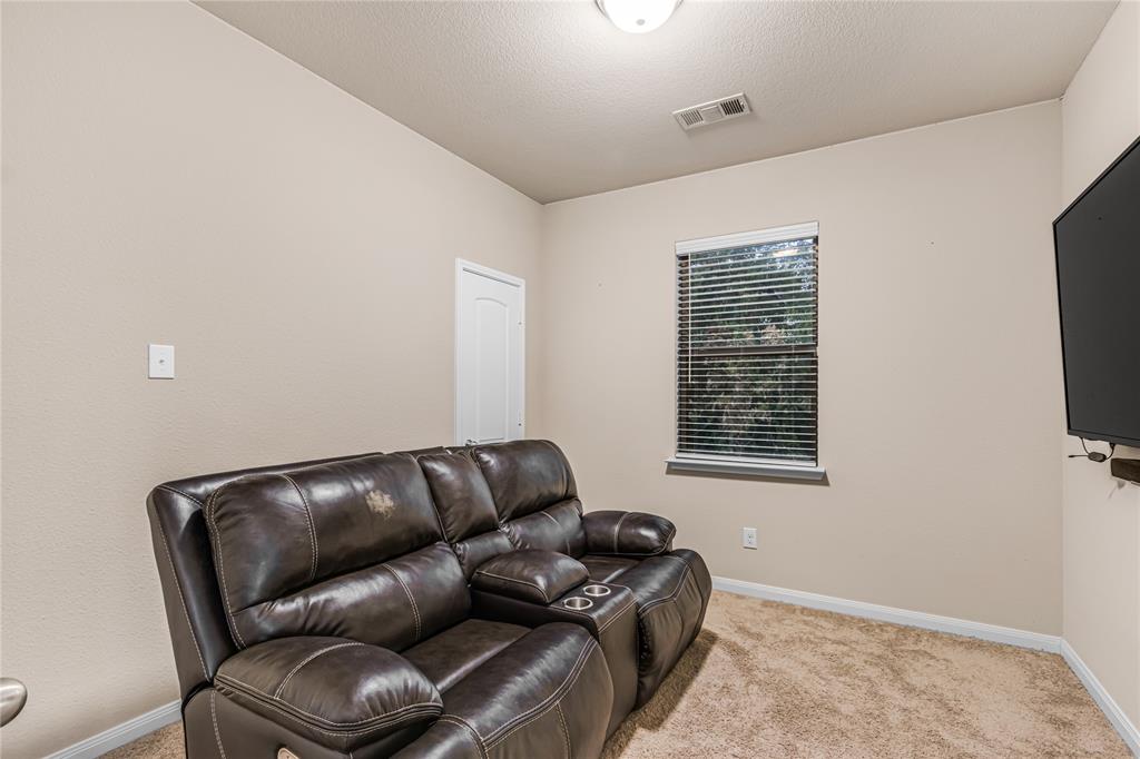 1401 Park Trails Boulevard, Princeton, TX 75407