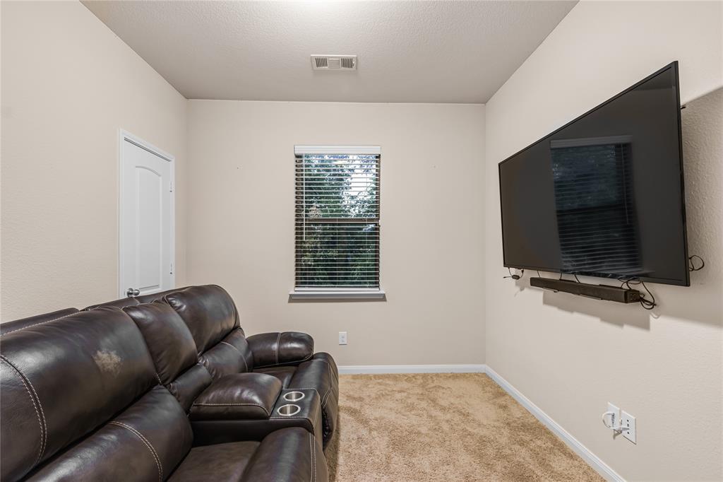 1401 Park Trails Boulevard, Princeton, TX 75407