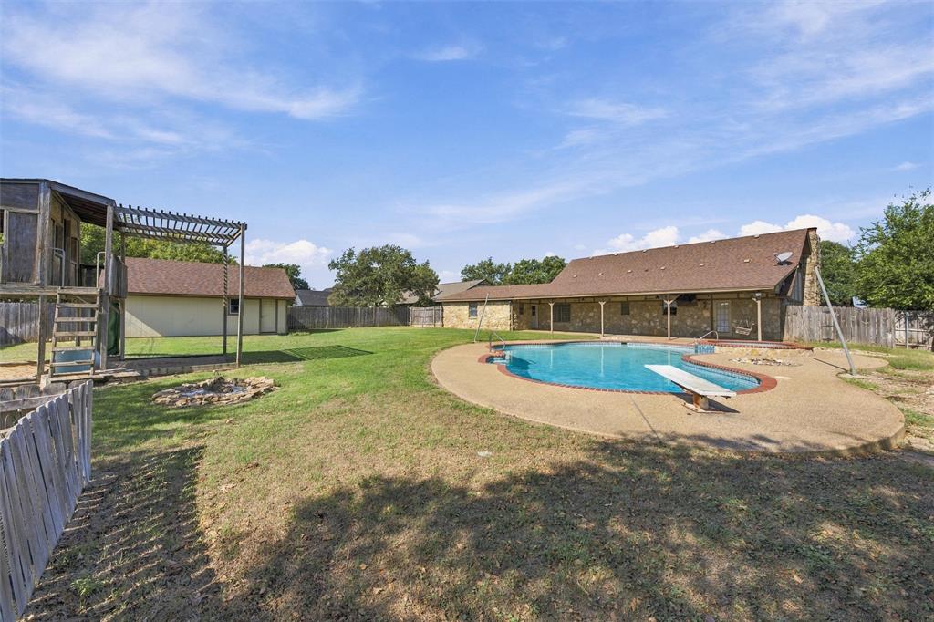 350 Jon Street, Lorena, TX 76655