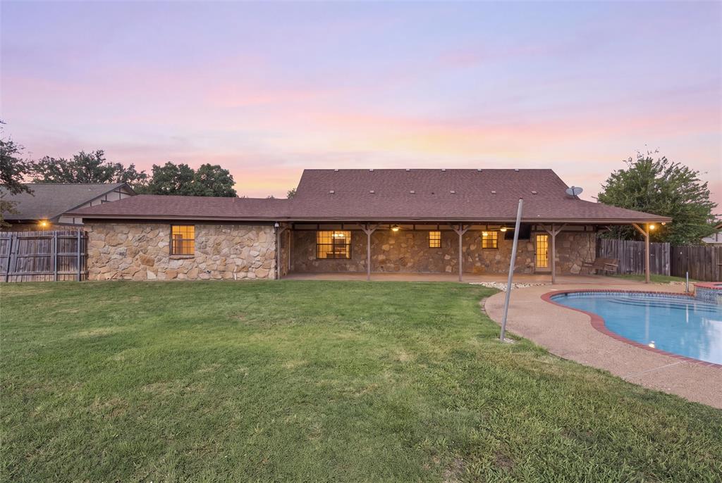 350 Jon Street, Lorena, TX 76655