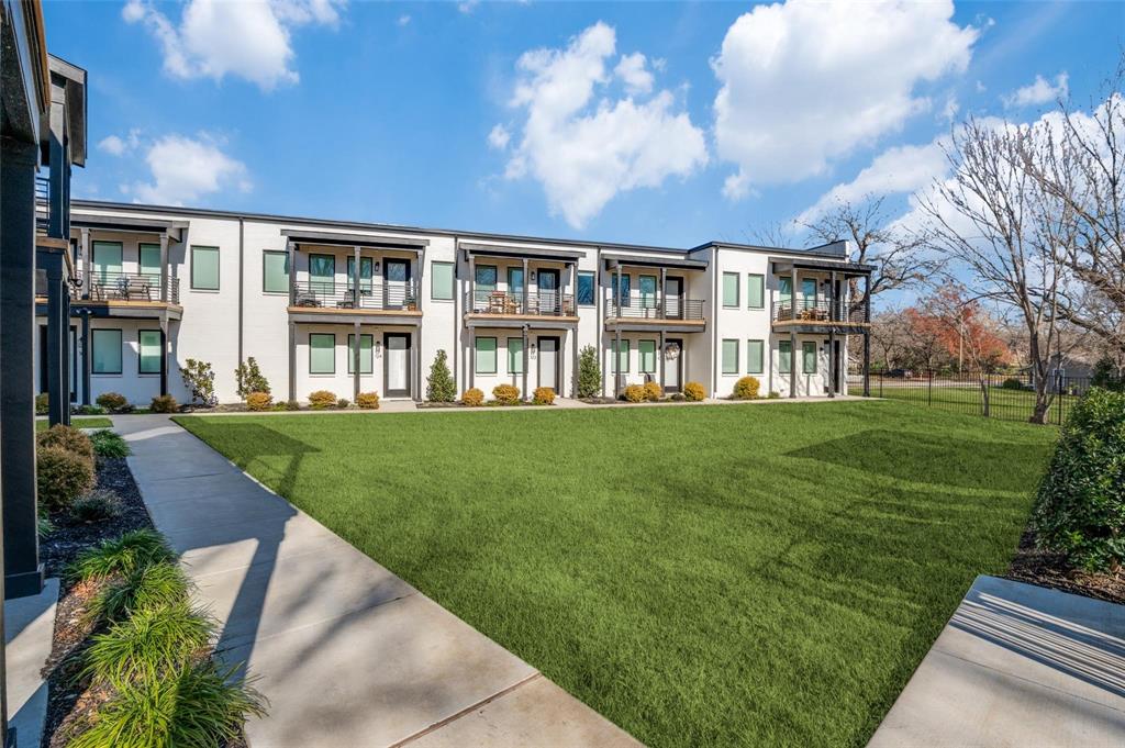 408 Dr Martin Luther King Jr Boulevard, #301, Waxahachie, TX 75165