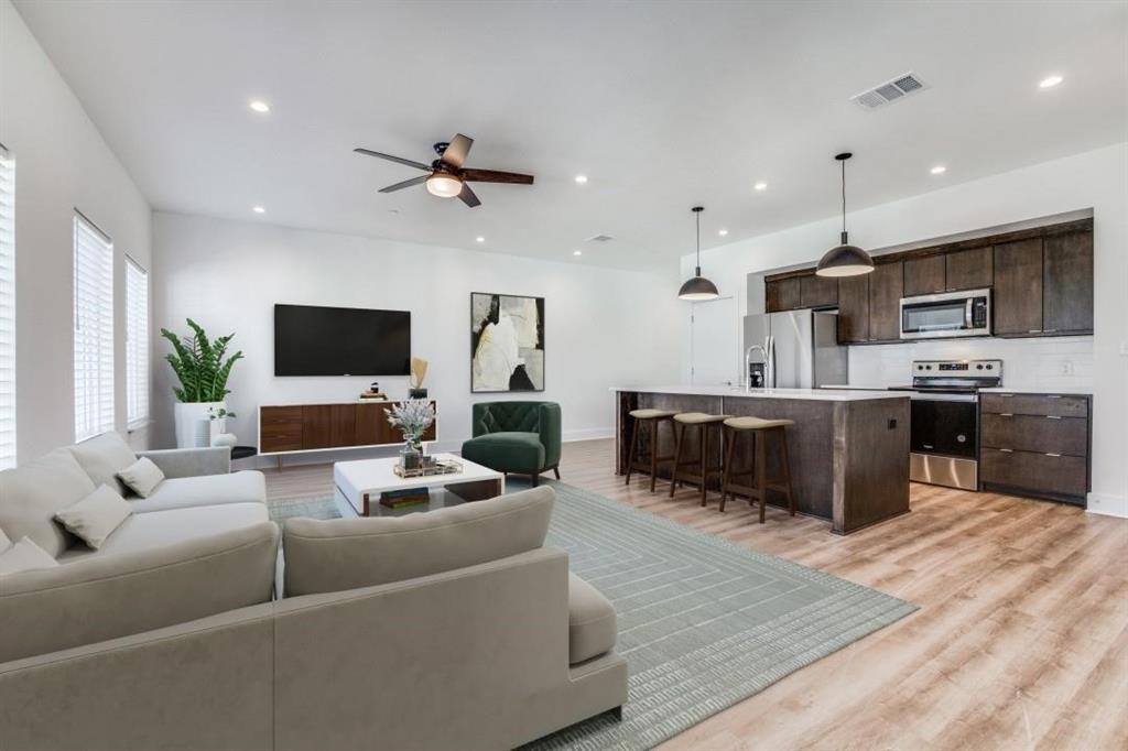 408 Dr Martin Luther King Jr Boulevard, #301, Waxahachie, TX 75165