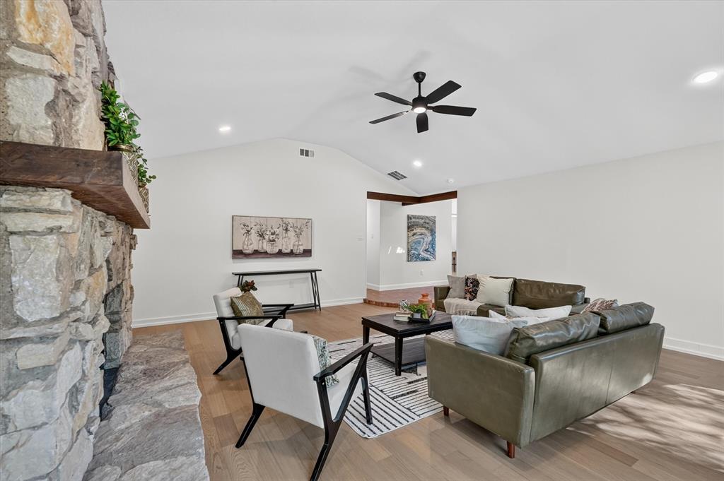 10615 Swallow Lane, Dallas, TX 75218