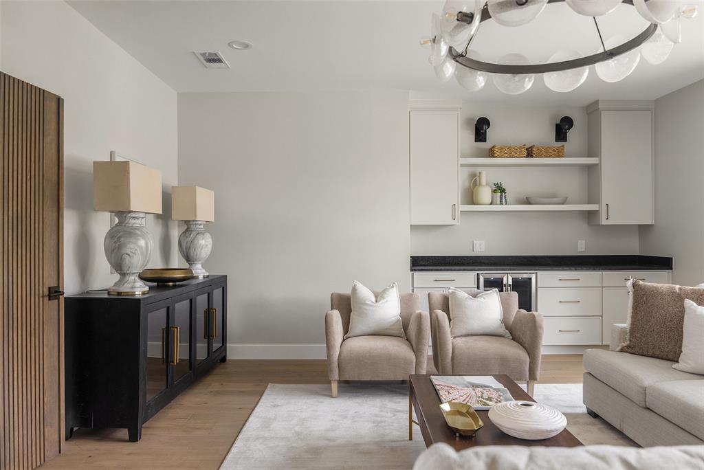 14518 Park Lake Court, Farmers Branch, TX 75234