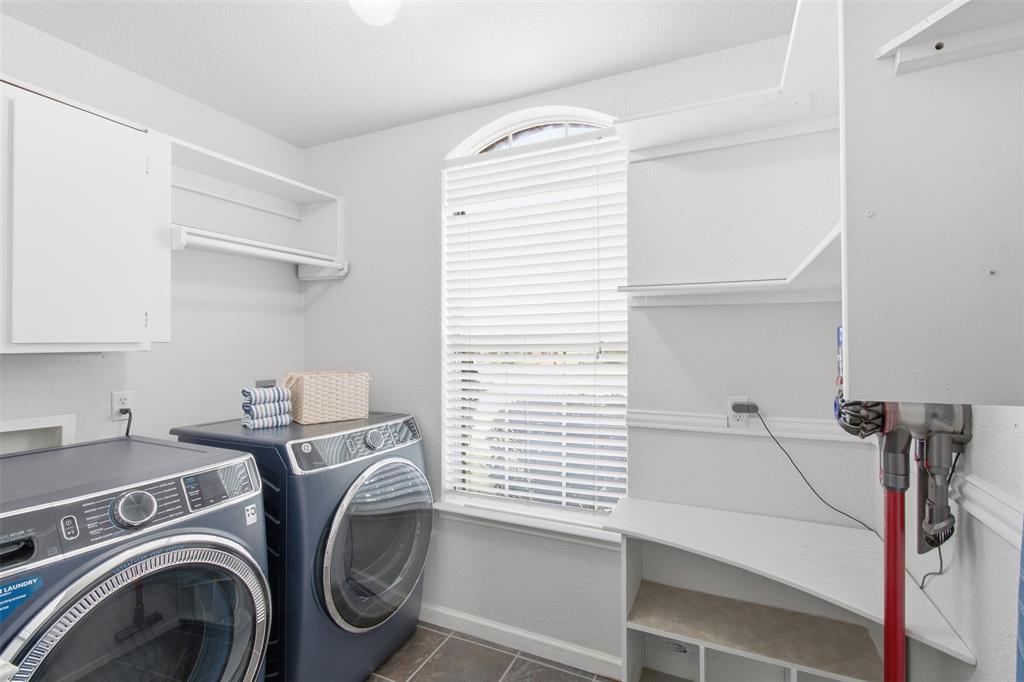 5609 Norris Drive, The Colony, TX 75056