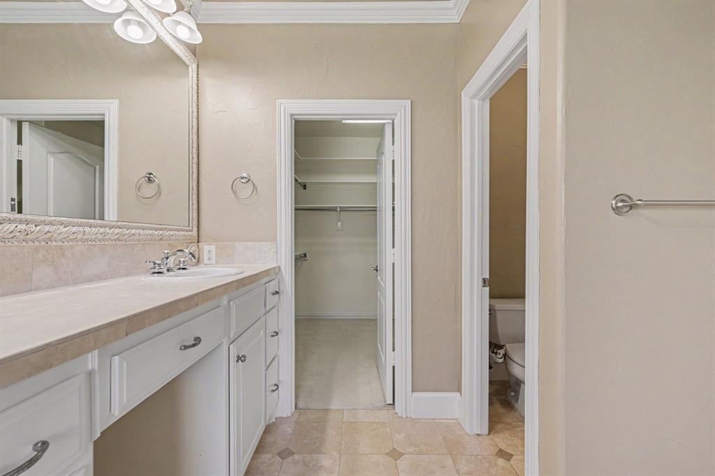 2811 Welborn Street, Dallas, TX 75219