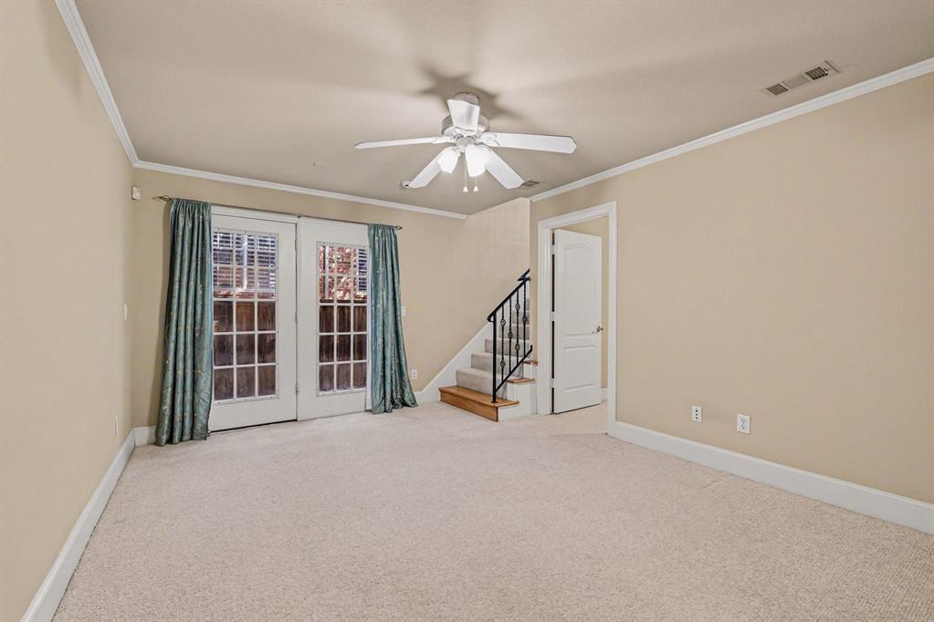 2811 Welborn Street, Dallas, TX 75219
