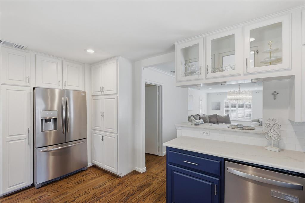 6235 Kenwood Avenue, Dallas, TX 75214