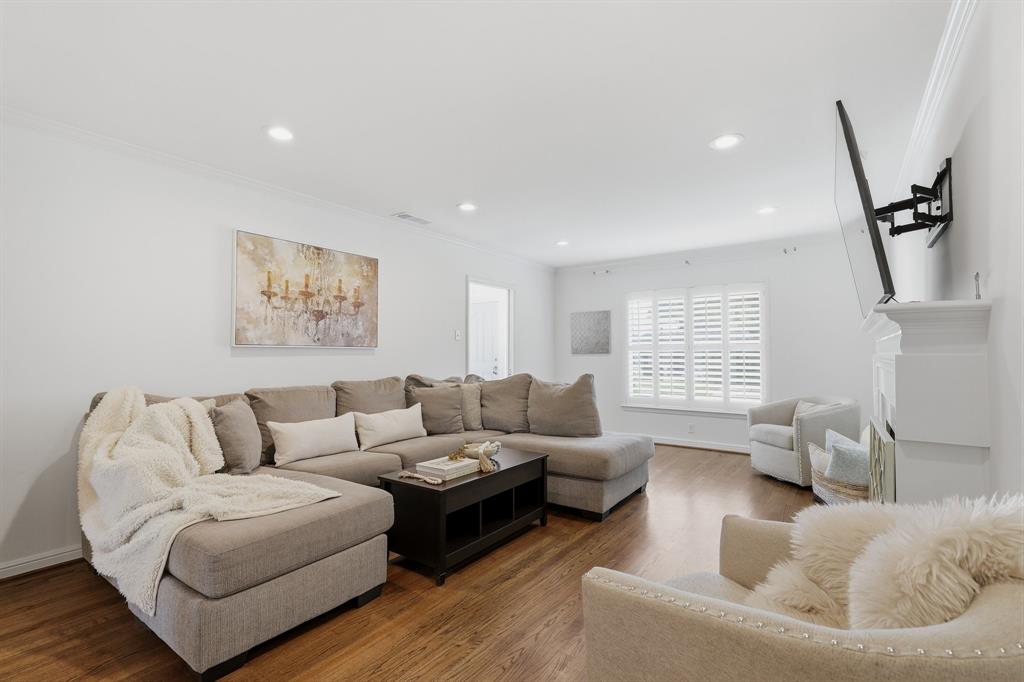 6235 Kenwood Avenue, Dallas, TX 75214