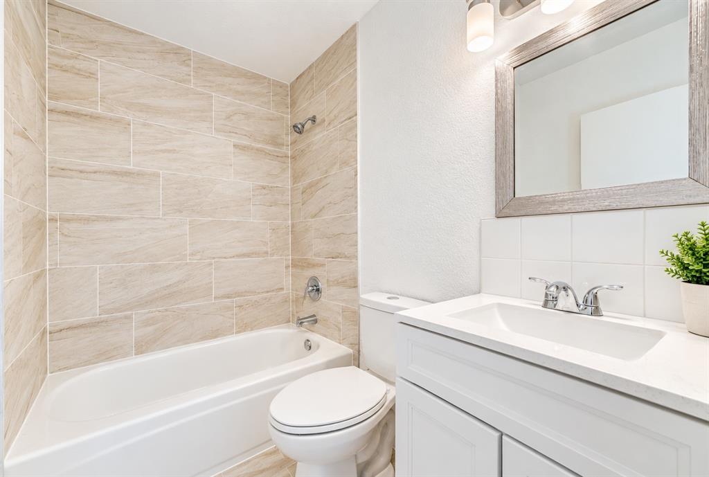 Upstairs Bathroom