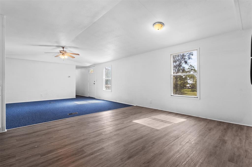 125 Stephens Drive, Gun Barrel City, TX 75156