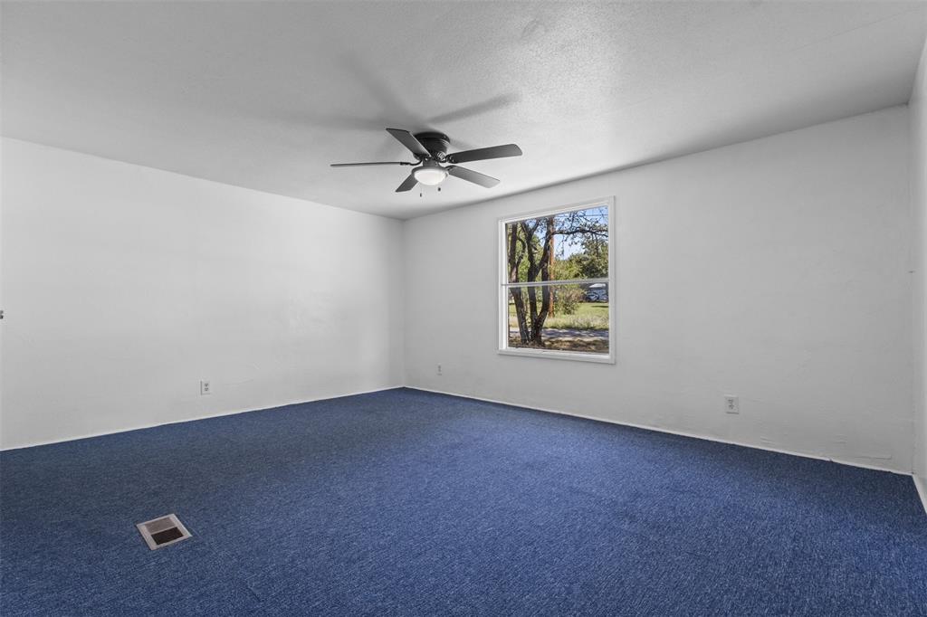 125 Stephens Drive, Gun Barrel City, TX 75156