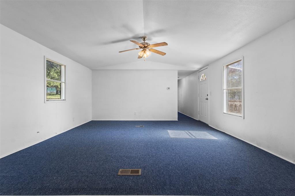 125 Stephens Drive, Gun Barrel City, TX 75156
