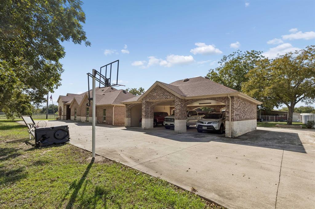 2020 S Bridgefarmer Road, Lowry Crossing, TX 75069