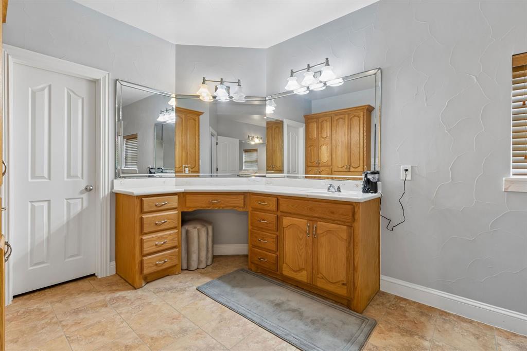 2020 S Bridgefarmer Road, Lowry Crossing, TX 75069