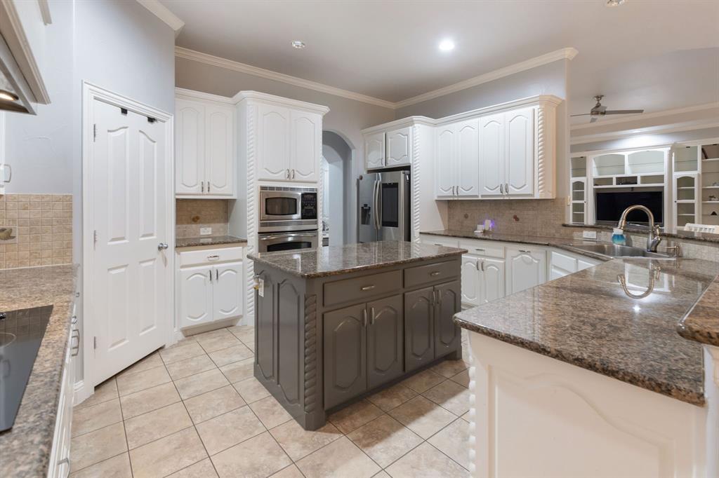 2020 S Bridgefarmer Road, Lowry Crossing, TX 75069
