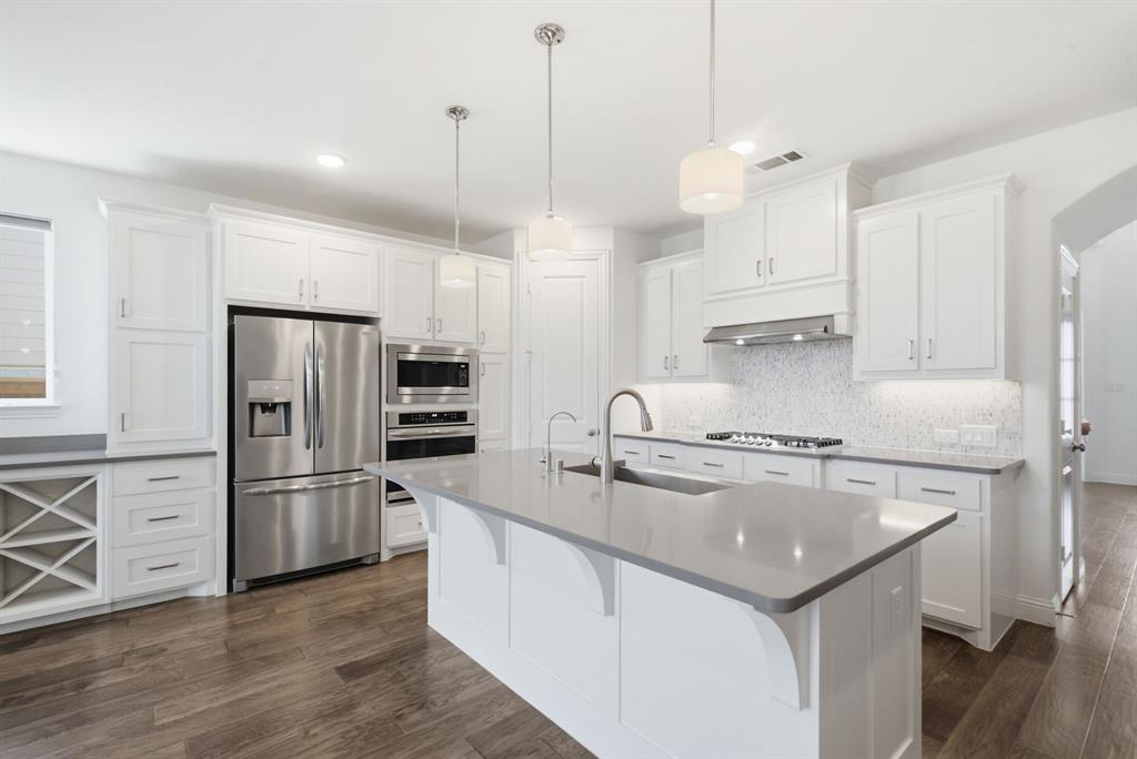 1913 Bending Oak Street, Fort Worth, TX 76008