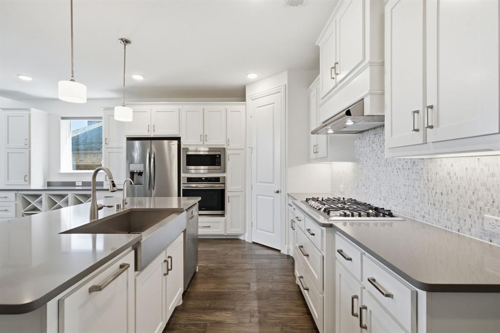 1913 Bending Oak Street, Fort Worth, TX 76008
