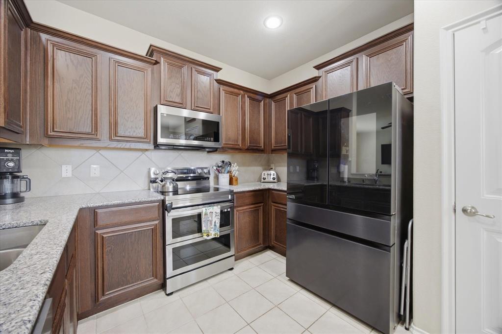 1709 Applegate Way, Royse City, TX 75189
