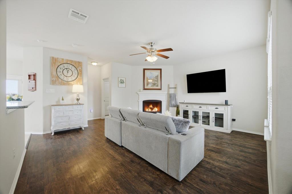1709 Applegate Way, Royse City, TX 75189