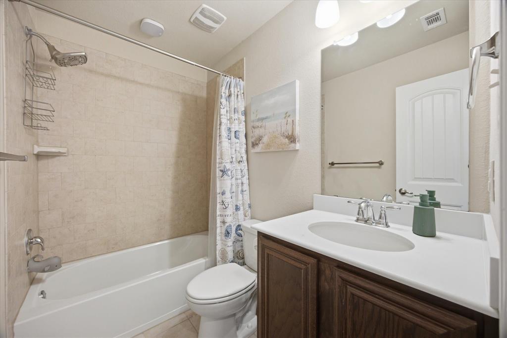 1709 Applegate Way, Royse City, TX 75189