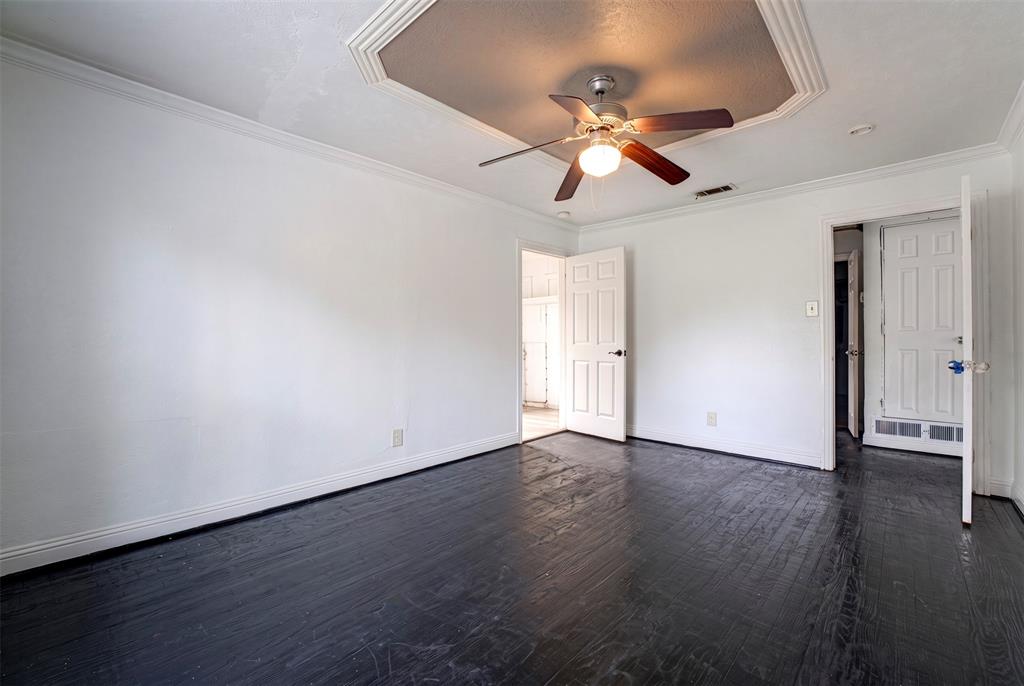 554 Pleasant Vista Drive, Dallas, TX 75217