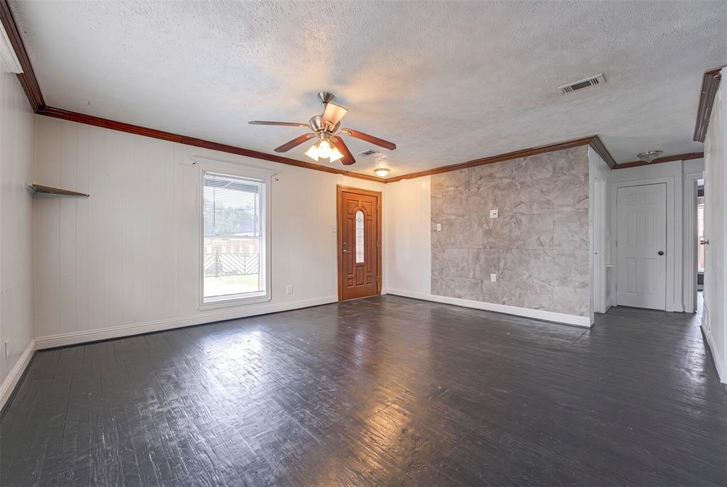 554 Pleasant Vista Drive, Dallas, TX 75217