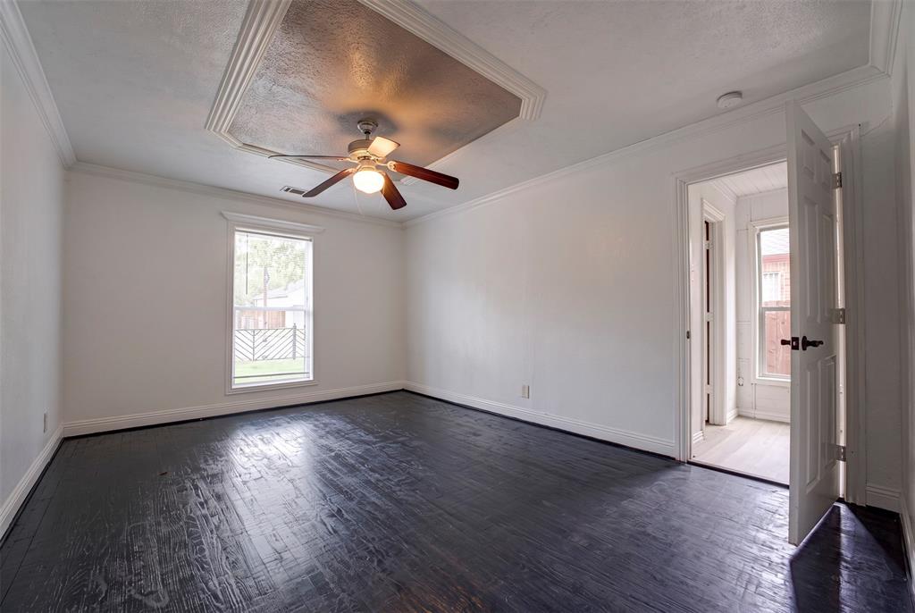 554 Pleasant Vista Drive, Dallas, TX 75217