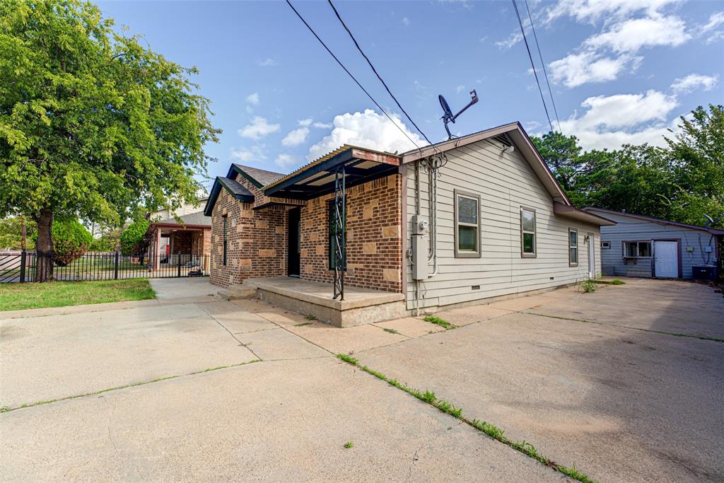 554 Pleasant Vista Drive, Dallas, TX 75217