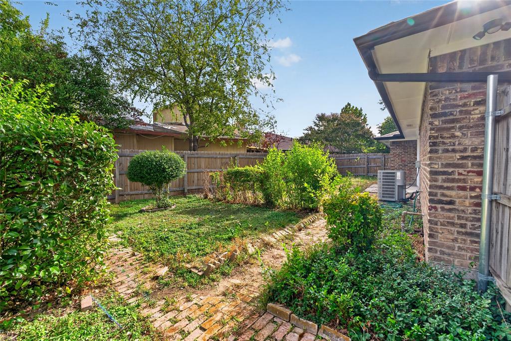 2925 Allister Street, Dallas, TX 75229