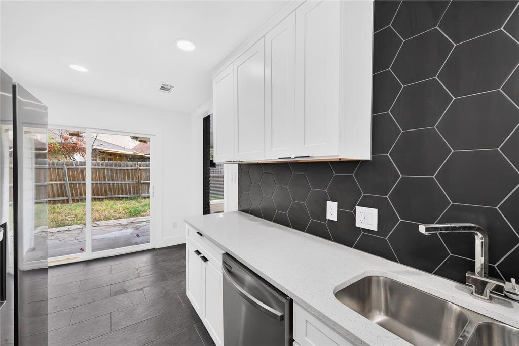 2925 Allister Street, Dallas, TX 75229