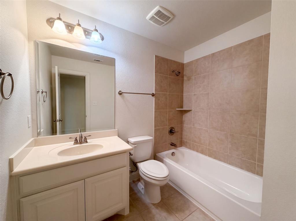 4409 Elmgreen Drive, Fort Worth, TX 76262