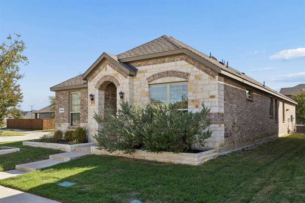 1510 Princeton Drive, Celina, TX 75009