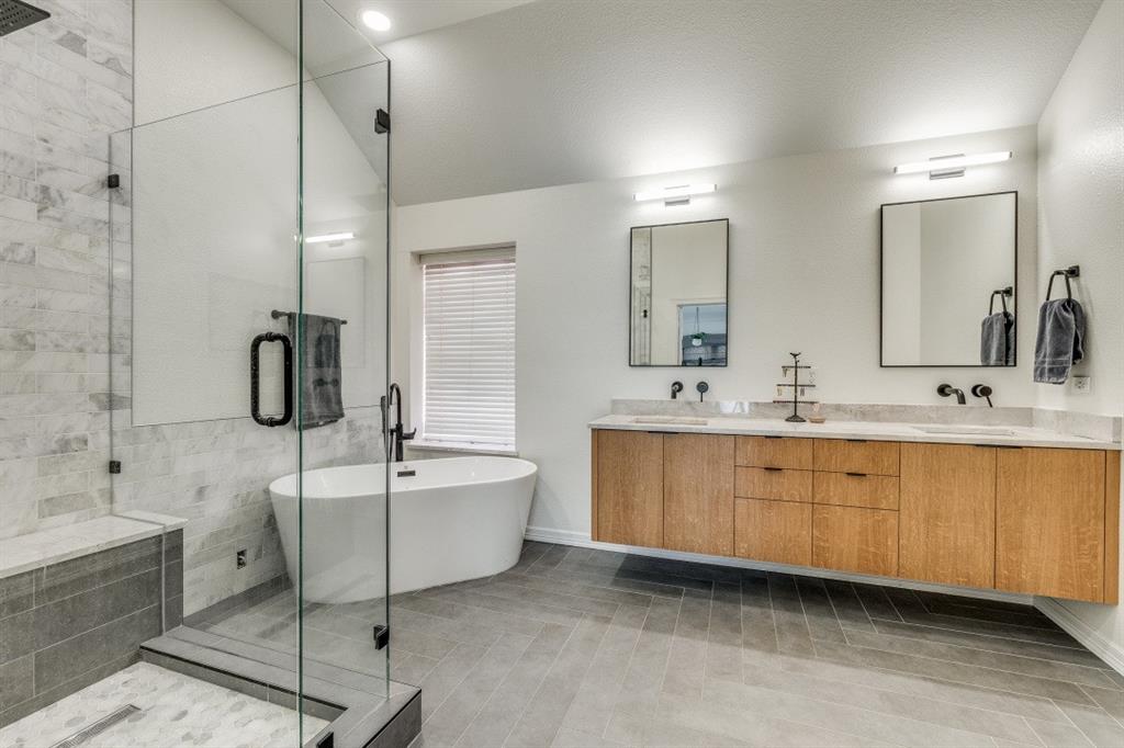 2910 State Street, Dallas, TX 75204