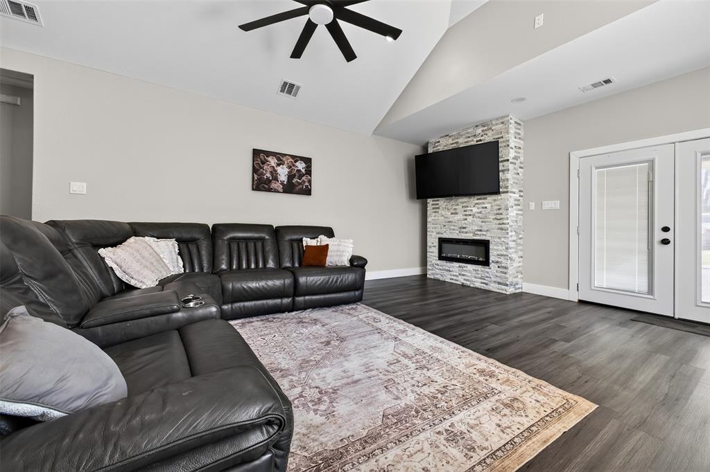 9116 Beckleycrest Avenue, Dallas, TX 75232