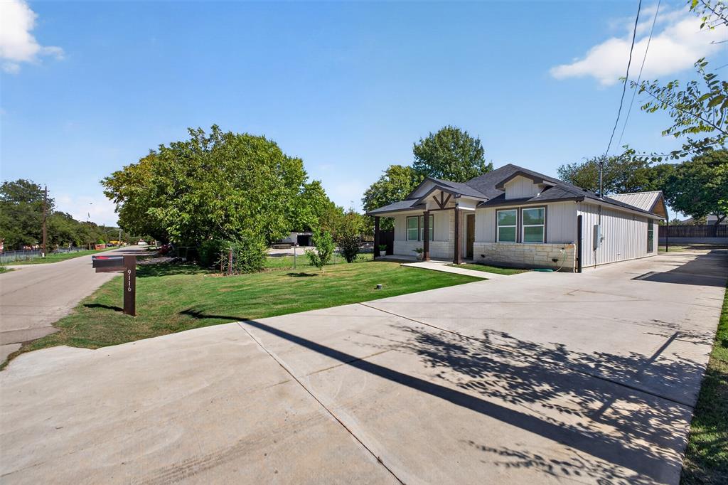 9116 Beckleycrest Avenue, Dallas, TX 75232