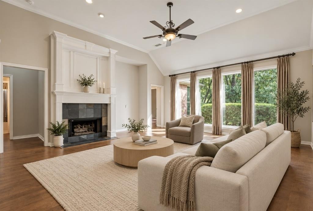 Virtually staged living rm