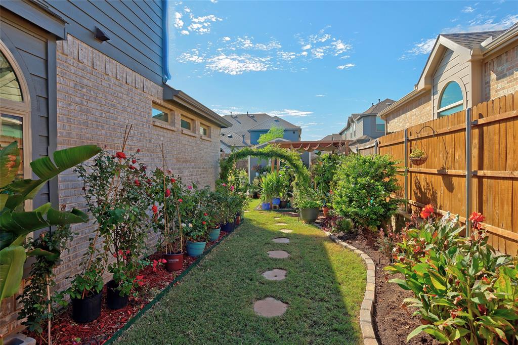 515 Dehaviland Lane, Fate, TX 75087