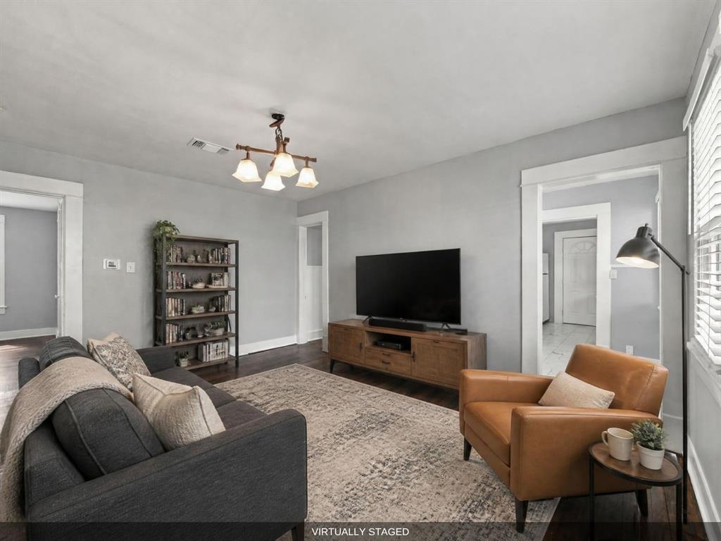 1511 Hollywood Avenue, Dallas, TX 75208