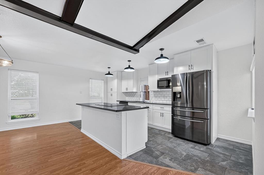 1909 Windsong Trail, Richardson, TX 75081