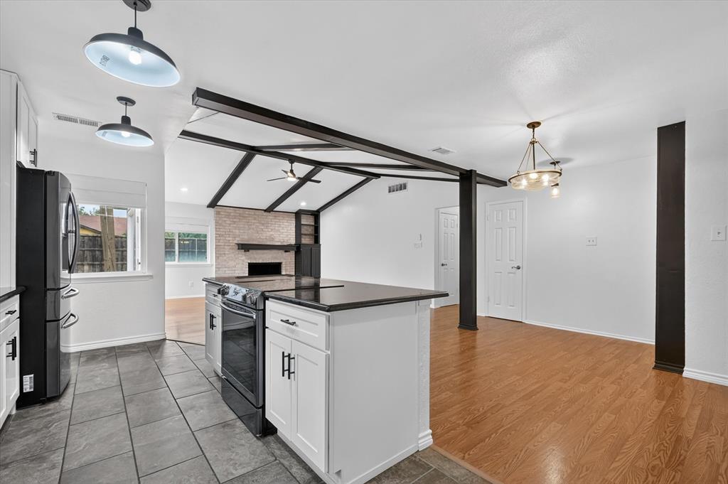 1909 Windsong Trail, Richardson, TX 75081
