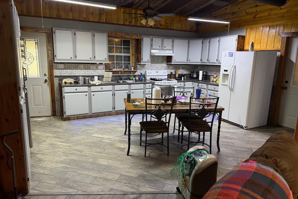 2291 E Quinlan Parkway, Quinlan, TX 75474 2291 E Quinlan Parkway, Quinlan, TX 75474