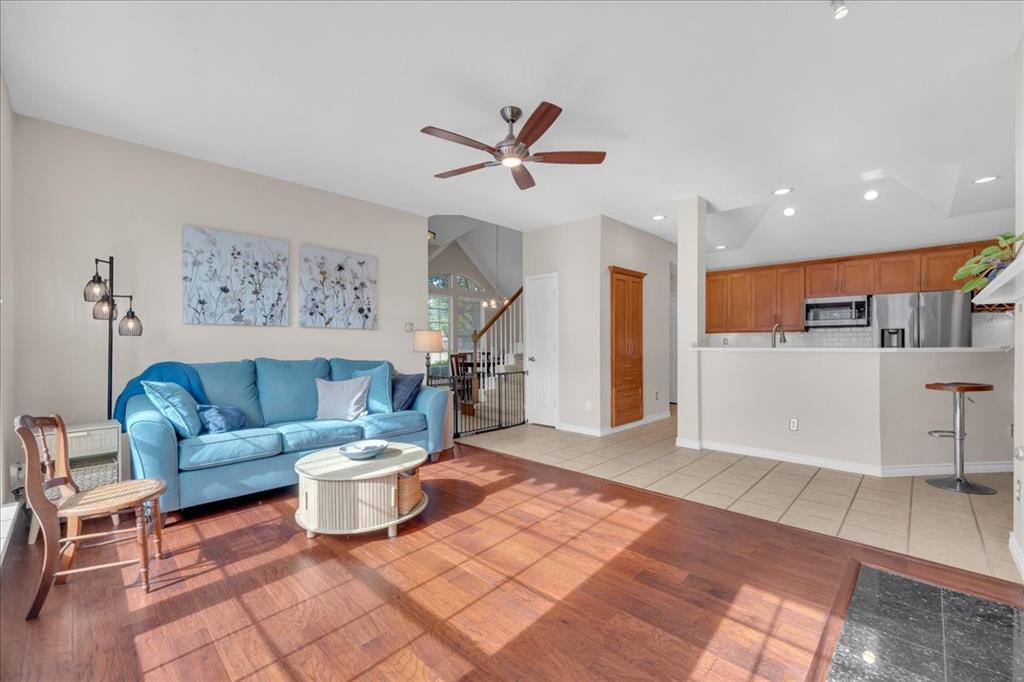 305 Moss Hill Road, Irving, TX 75063