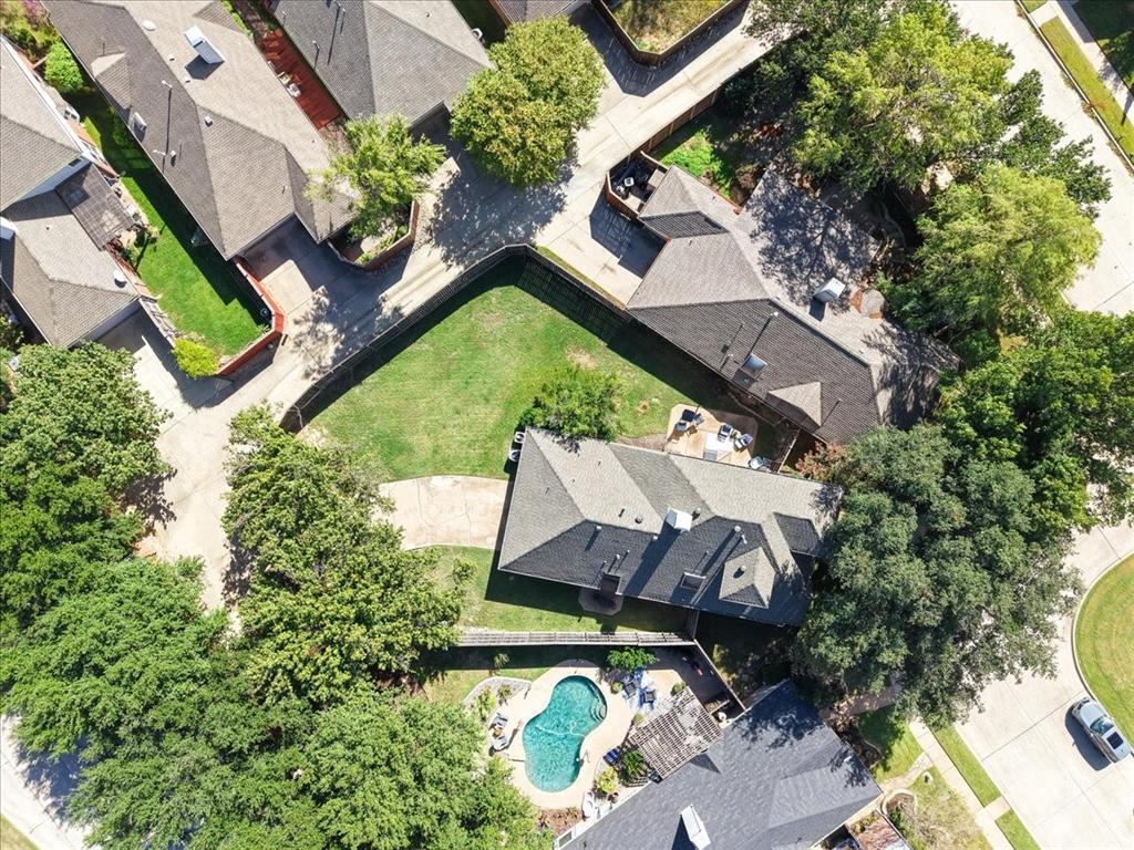 305 Moss Hill Road, Irving, TX 75063