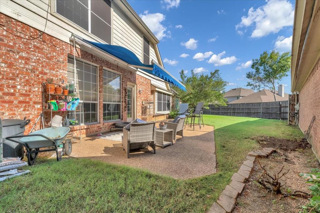 305 Moss Hill Road, Irving, TX 75063
