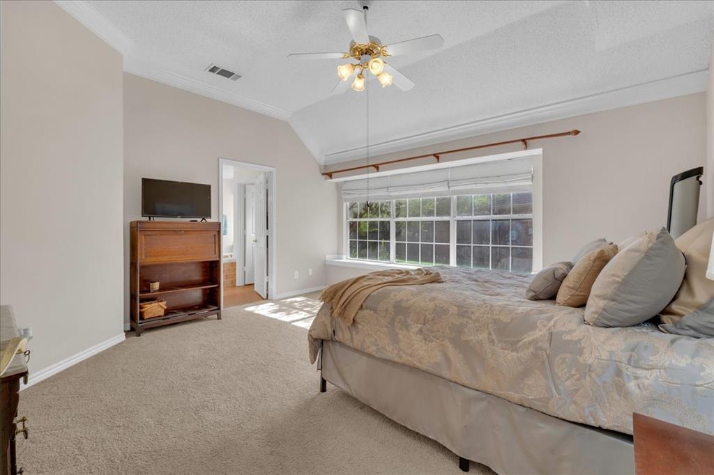 305 Moss Hill Road, Irving, TX 75063