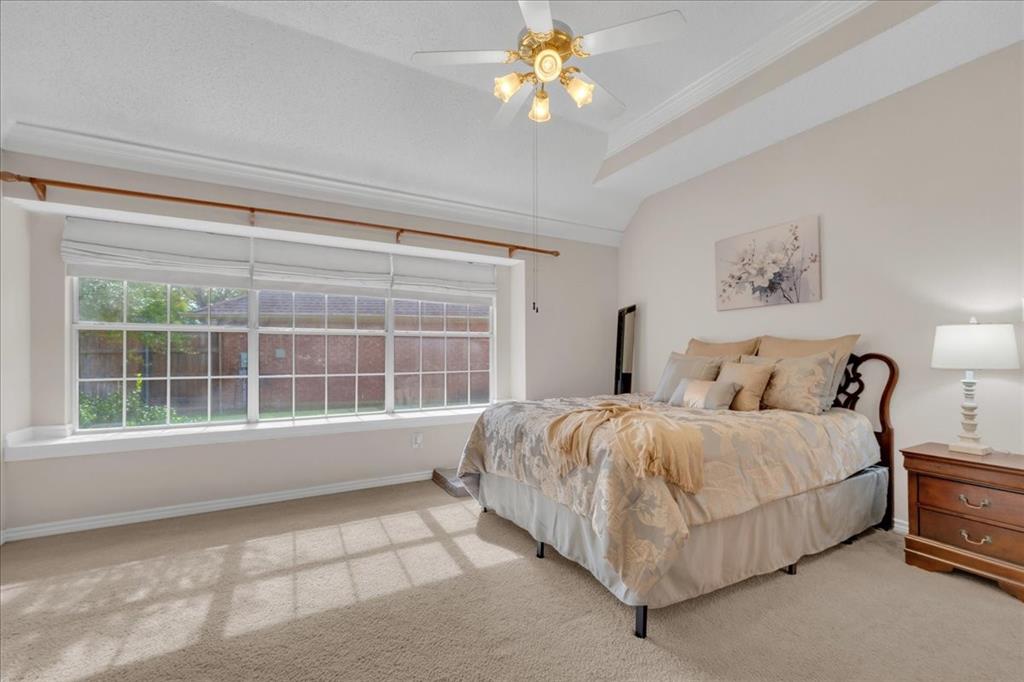 305 Moss Hill Road, Irving, TX 75063