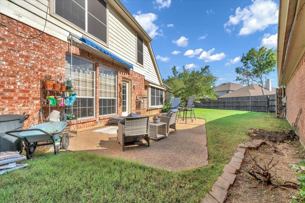 305 Moss Hill Road, Irving, TX 75063