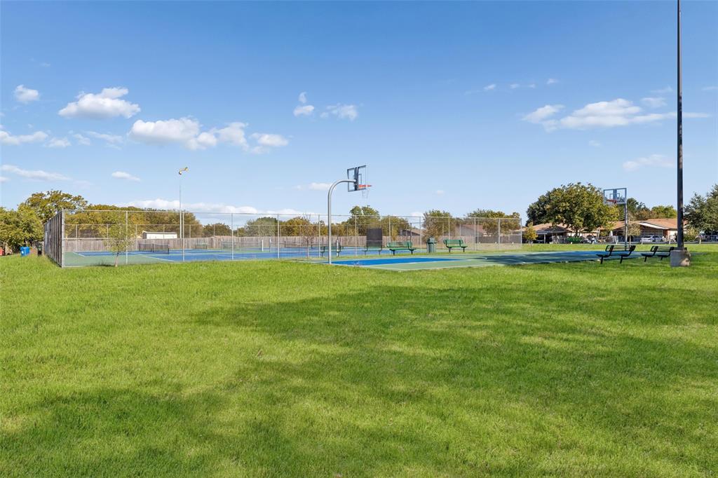 7319 Blackwillow Lane, Dallas, TX 75249