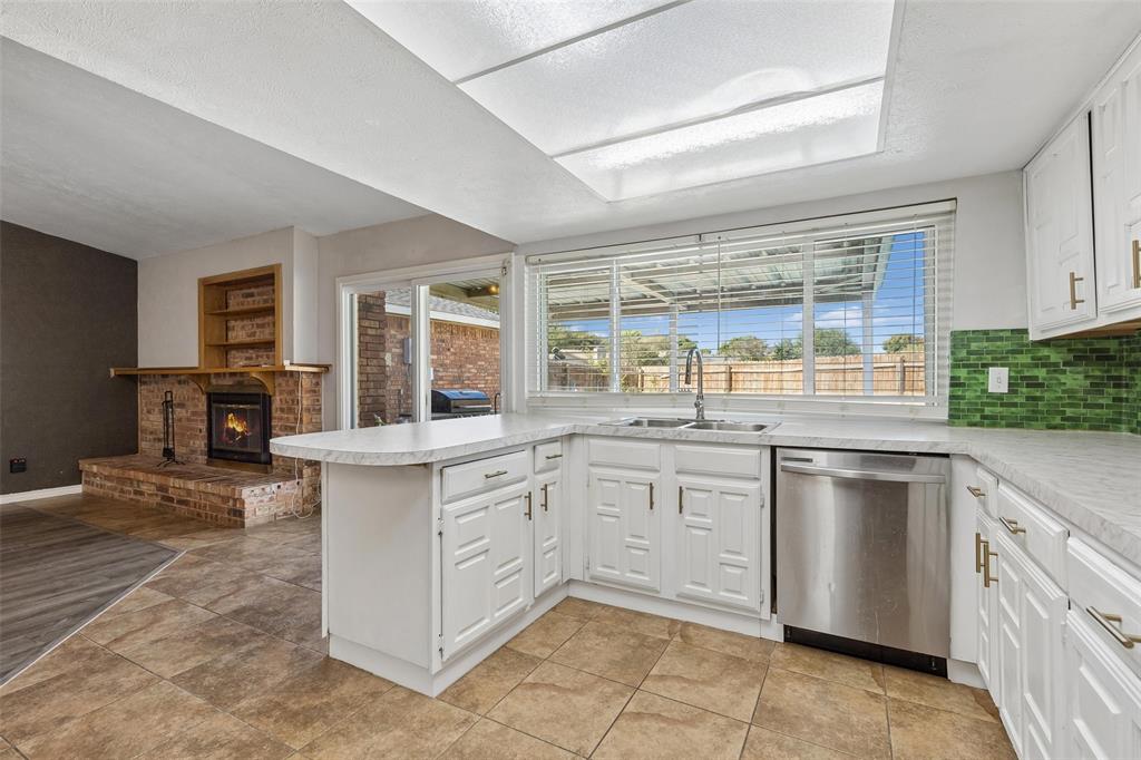 7319 Blackwillow Lane, Dallas, TX 75249